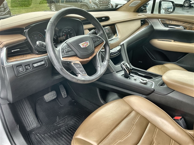 2021 Cadillac XT5 Premium Luxury