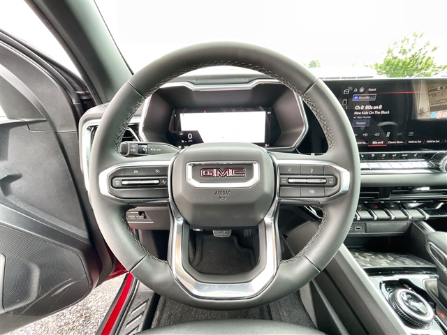 2025 GMC Canyon Elevation