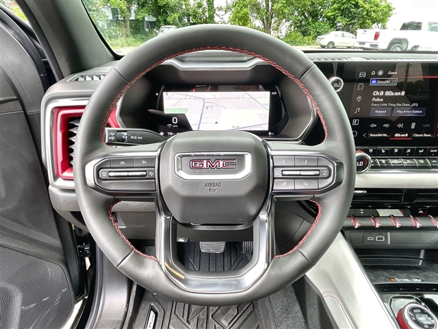 2025 GMC Canyon AT4