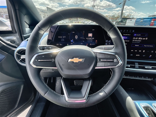 2025 Chevrolet Equinox EV LT2