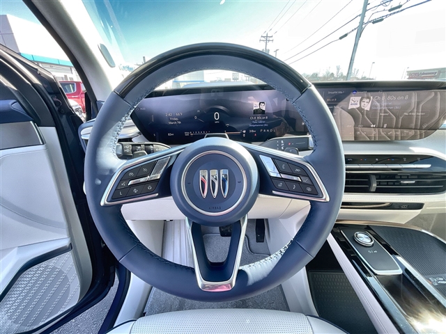 2025 Buick Enclave Avenir