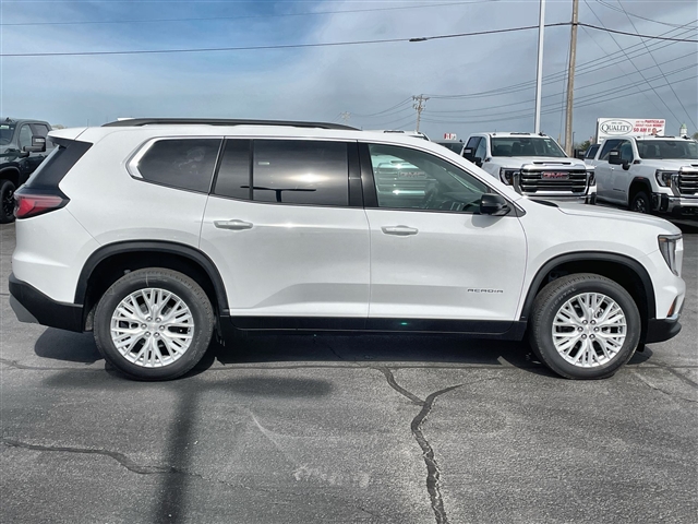 2025 GMC Acadia Elevation