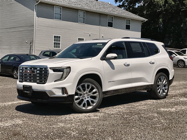 2025 GMC Acadia Denali