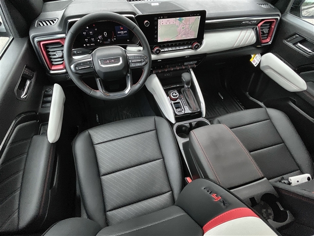 2025 GMC Canyon AT4