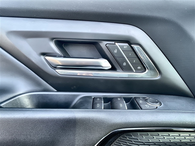 2025 Chevrolet Silverado EV RST