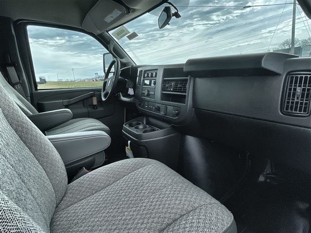 2024 Chevrolet Express 3500