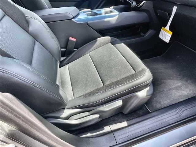 2025 Chevrolet Equinox EV LT2