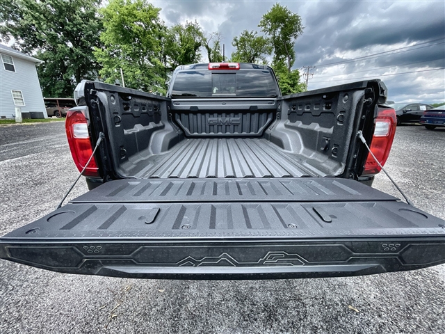 2025 GMC Canyon AT4