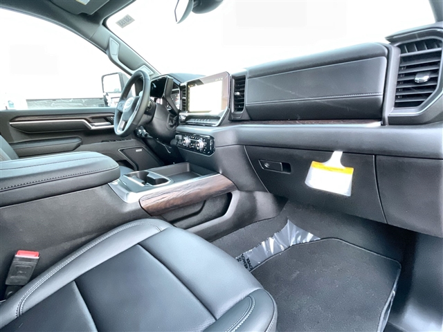 2025 GMC Sierra 2500HD SLT