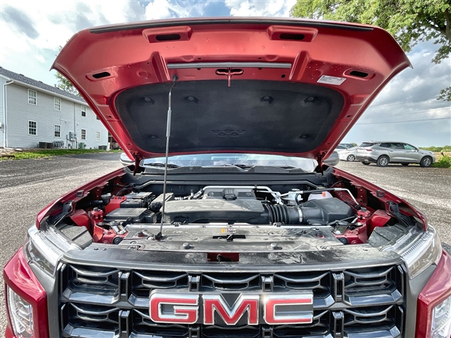 2025 GMC Canyon Elevation