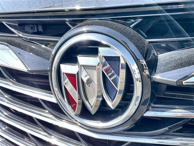 2022 Buick Enclave Essence