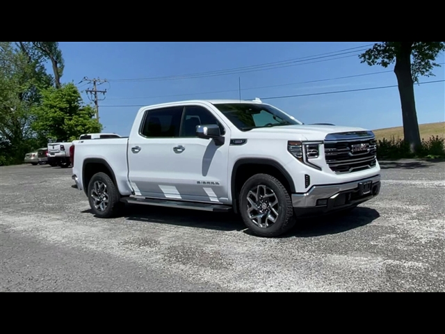 2025 GMC Sierra 1500 SLT