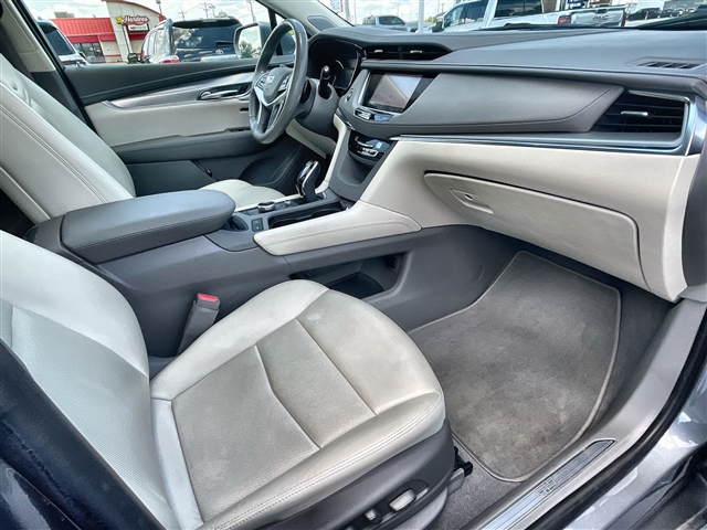 2020 Cadillac XT5 Premium Luxury