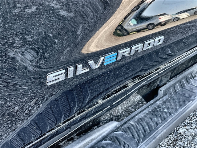 2025 Chevrolet Silverado EV RST