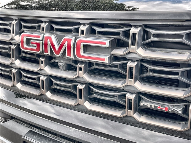 2025 GMC Canyon AT4