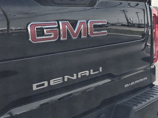 2025 GMC Sierra 1500 Denali