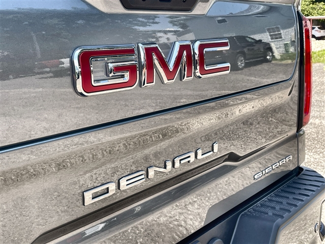 2025 GMC Sierra 1500 Denali