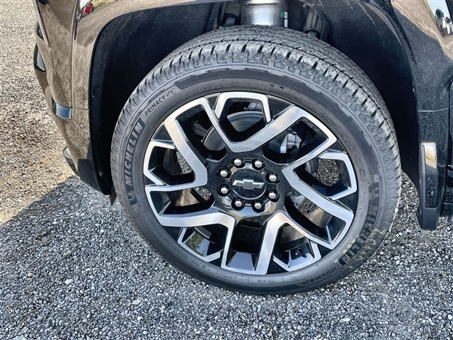 2025 Chevrolet Silverado EV RST