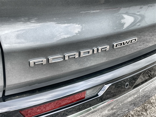 2025 GMC Acadia Denali