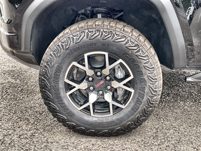 2025 GMC Canyon AT4