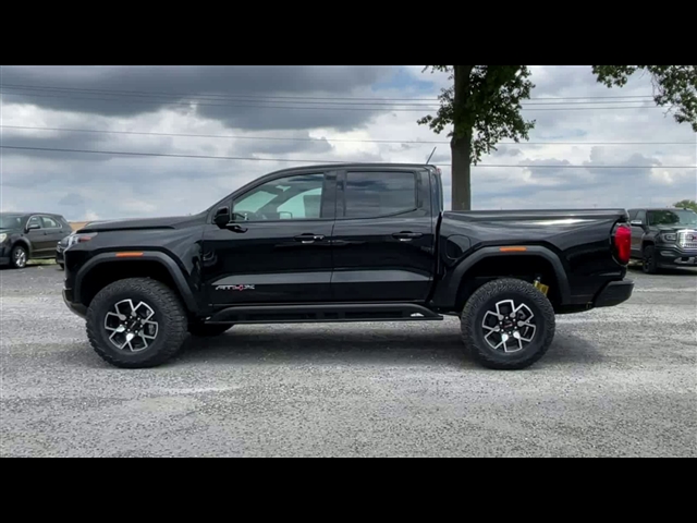 2025 GMC Canyon AT4