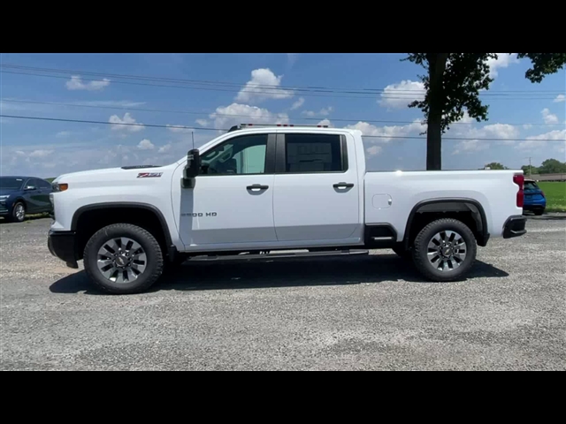 2025 Chevrolet Silverado 2500HD Custom