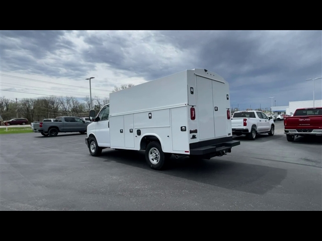2024 Chevrolet Express 3500