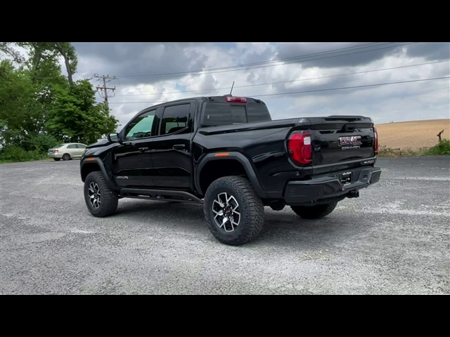 2025 GMC Canyon AT4