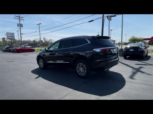 2022 Buick Enclave Essence