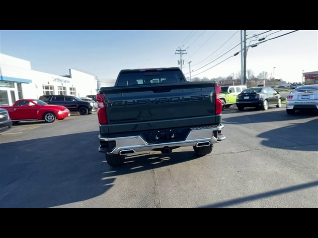 2025 Chevrolet Silverado 1500 LT