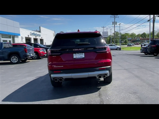 2025 GMC Acadia Elevation