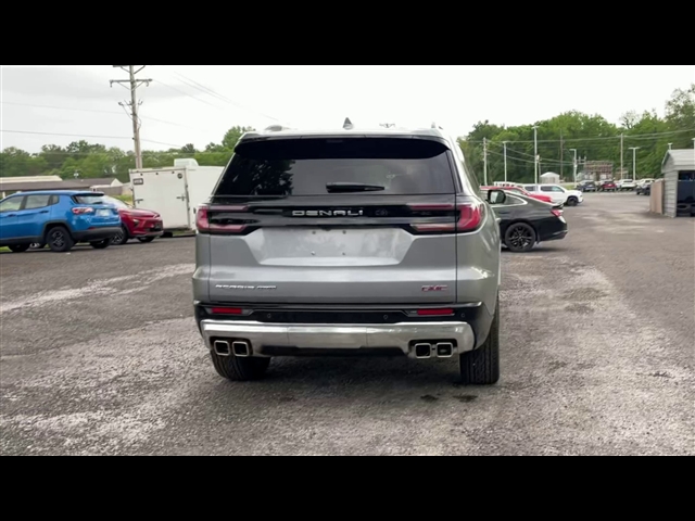2025 GMC Acadia Denali