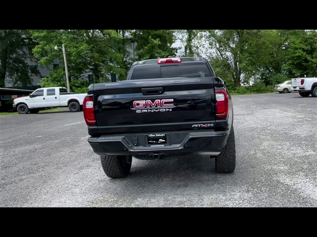 2025 GMC Canyon AT4