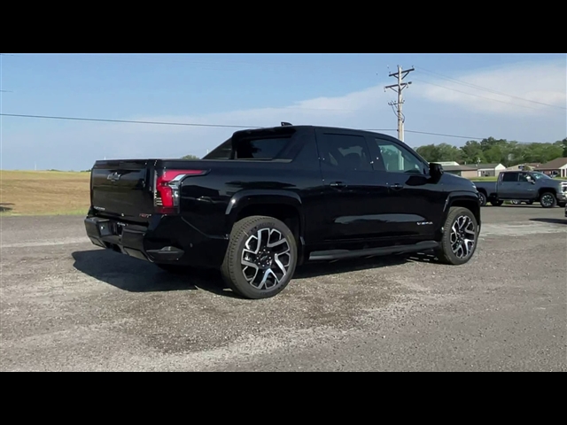 2025 Chevrolet Silverado EV RST