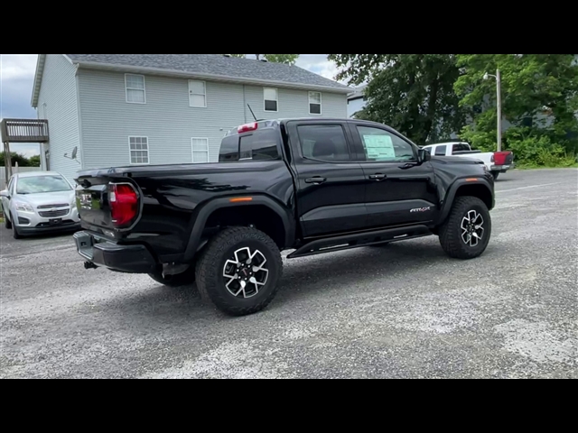 2025 GMC Canyon AT4