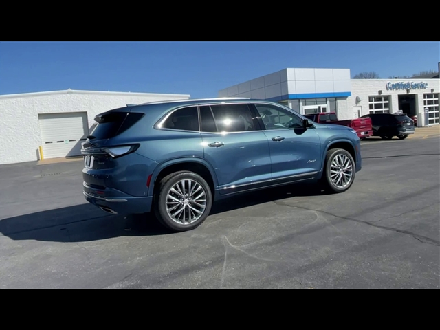 2025 Buick Enclave Avenir