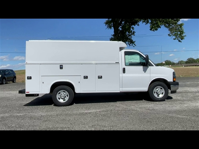 2024 Chevrolet Express 3500