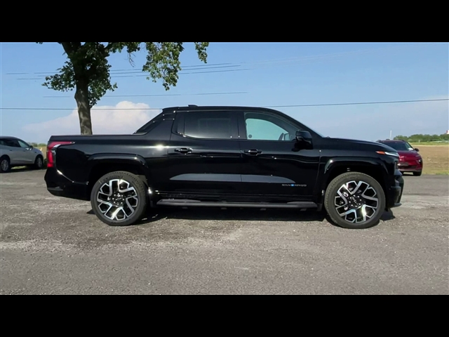 2025 Chevrolet Silverado EV RST