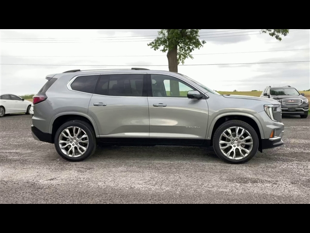 2025 GMC Acadia Denali