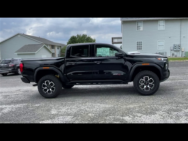 2025 GMC Canyon AT4