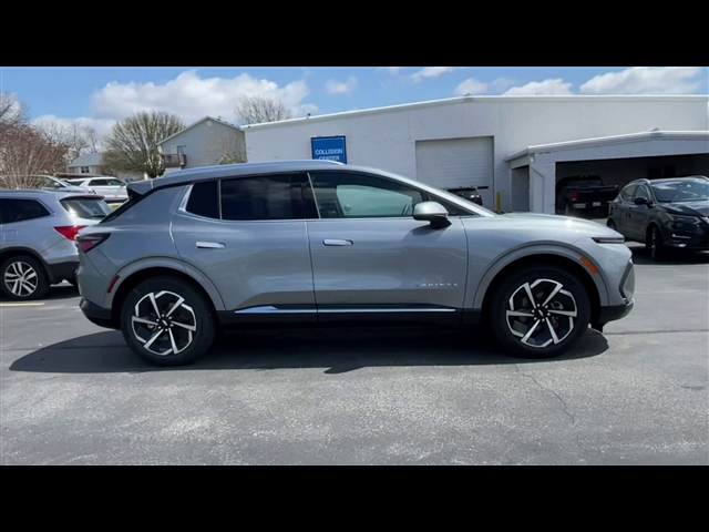 2025 Chevrolet Equinox EV LT2