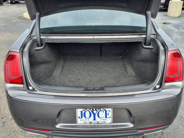 2018 Chrysler 300 S