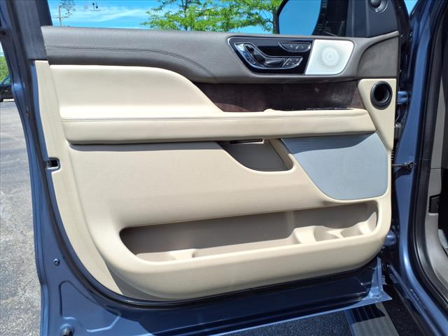 2022 Lincoln Navigator L Reserve