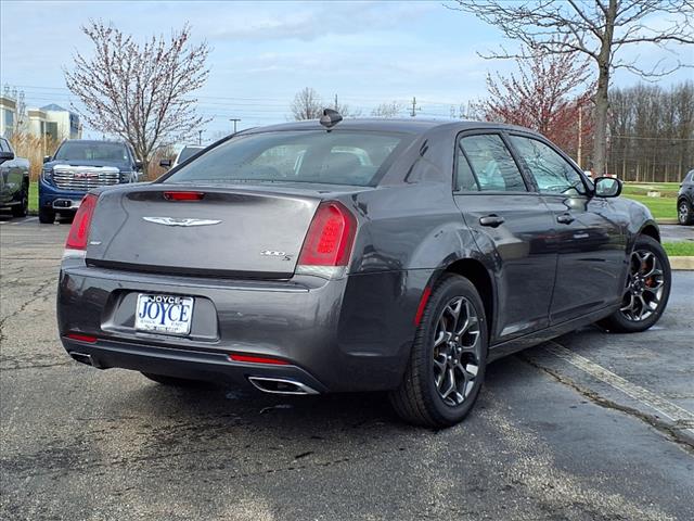 2018 Chrysler 300 S