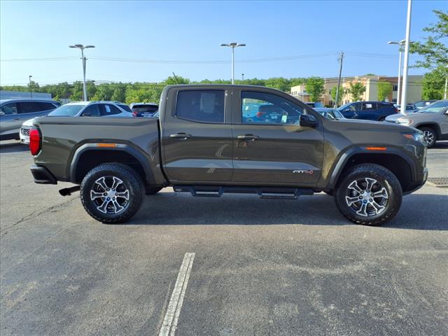 2023 GMC Canyon AT4