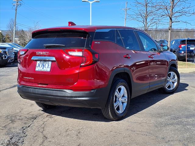 2022 GMC Terrain SLE
