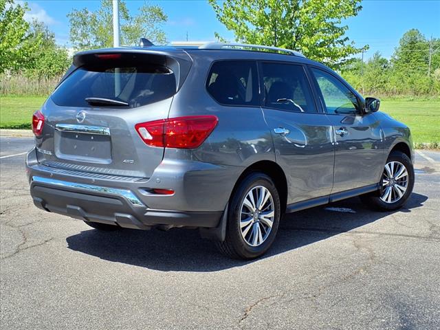 2020 Nissan Pathfinder S