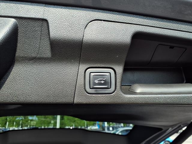 2022 GMC Acadia AT4