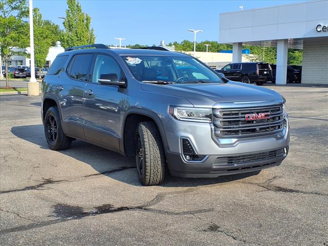 2022 GMC Acadia AT4