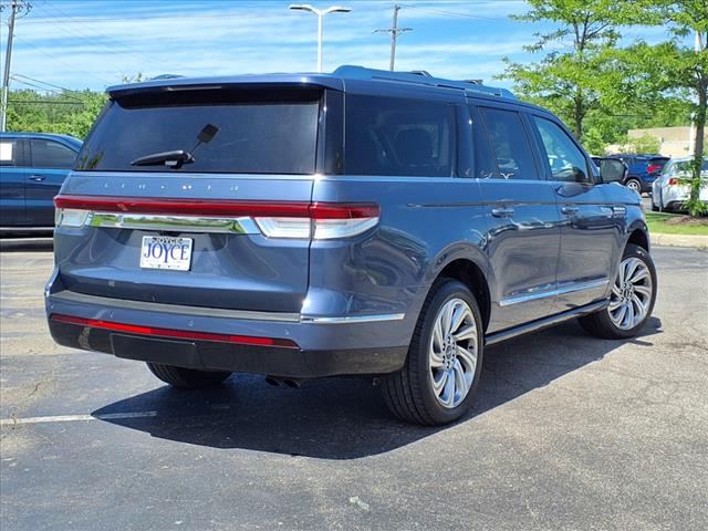 2022 Lincoln Navigator L Reserve